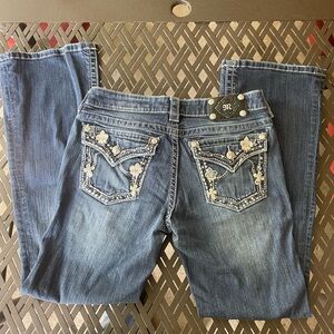 Women’s miss me jeans size 30